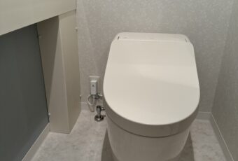 瞬間式でエコ、節電なのに湯切れ無。朝のトイレラッシュ時も安心です。<br />
使用するときだけお湯を作る瞬間式ですので、連続使用でもお湯が冷たくなりません。<br />
節電にもつながり、環境にやさしいウォシュレットです。<br />
<br />
<br />
<br />
<br />
<br />
<br />
