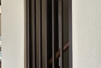 階段腰窓に格子新設/筑紫野/リフォーム