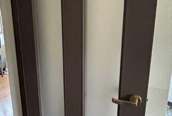 リビング入口ドア新設（猫ドア）/筑紫野/リフォーム